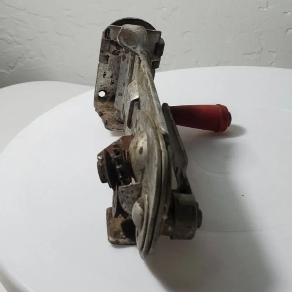 Maid of Honor Can Opener Model #4036 Mid 20th Century ~Vintage~